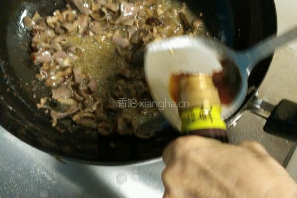 泡菜炒鸭胗的做法图解5