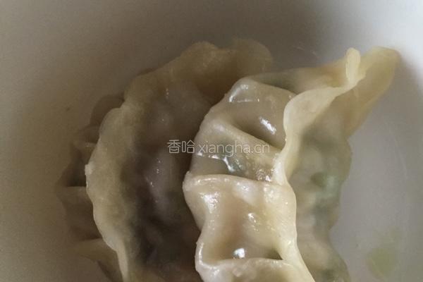 香菜猪肉饺子的做法图解6