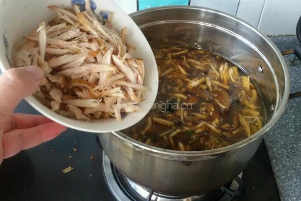 菌菇鸡丝打卤面的做法图解8