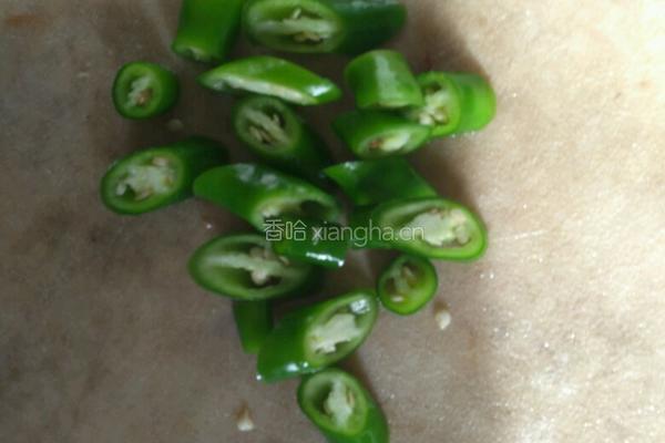 青椒炒土豆丝的做法图解1