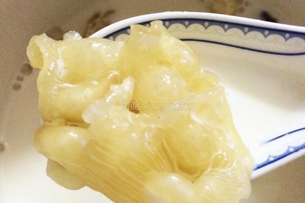 花胶炖红枣牛奶的做法图解5