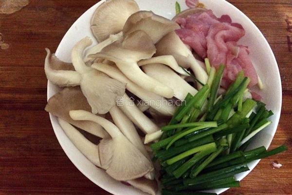 养生菇汤的做法图解1