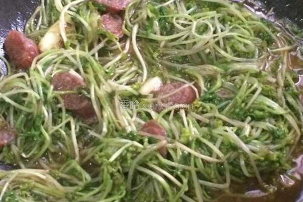 空心菜苗炒腊肠的做法图解6