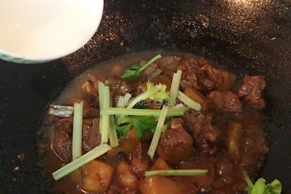 土豆炖排骨的做法图解16