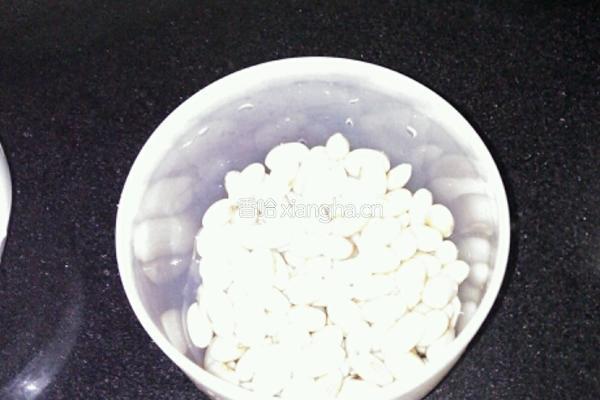 红枣豆浆的做法图解1