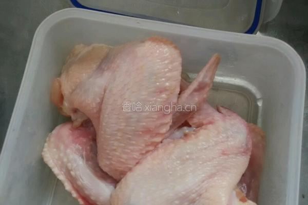 红烧鸡翅膀的做法图解1