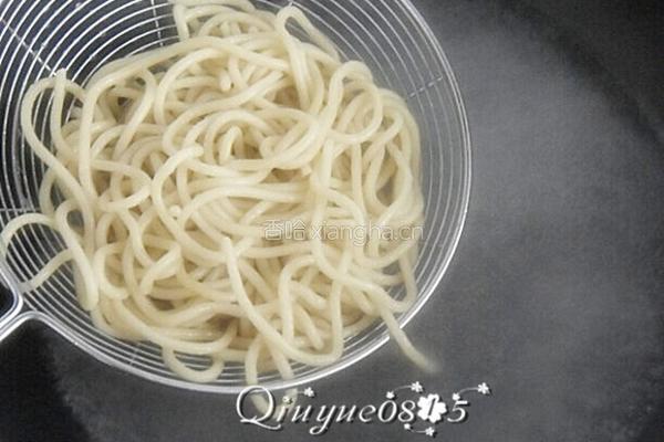 热干面的做法图解7