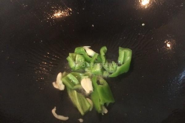 木耳炒豆腐的做法图解6