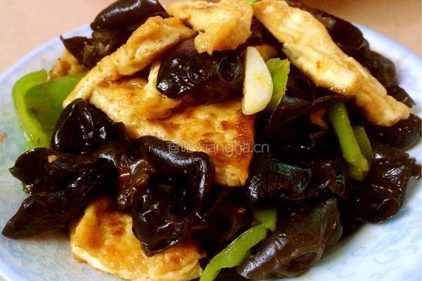 木耳炒豆腐的做法图解12