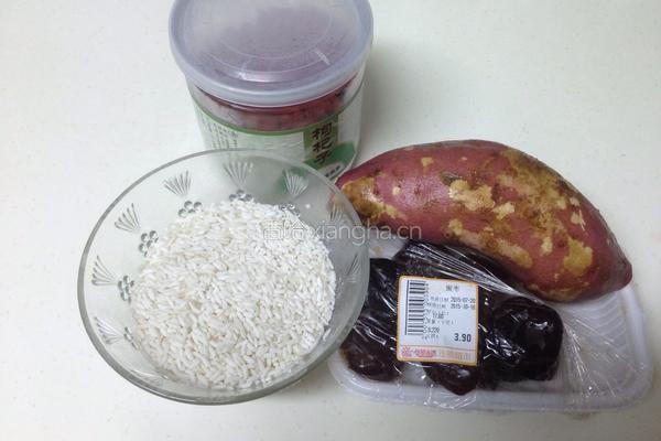 蜜枣红薯粥的做法图解1