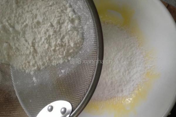 奶香海绵蛋糕的做法图解3