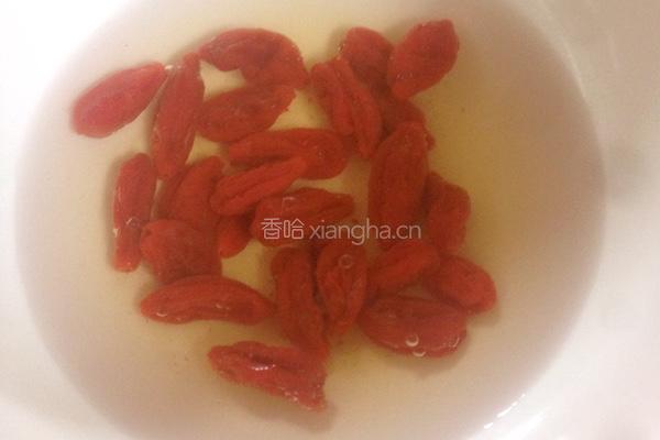 荸荠西芹炒瘦肉的做法图解8