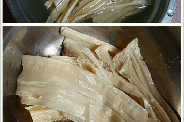 西兰花胡萝卜腐竹炒肉的做法图解2