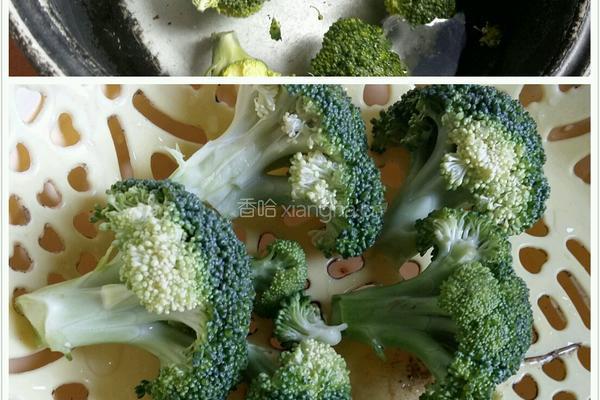 西兰花胡萝卜腐竹炒肉的做法图解3
