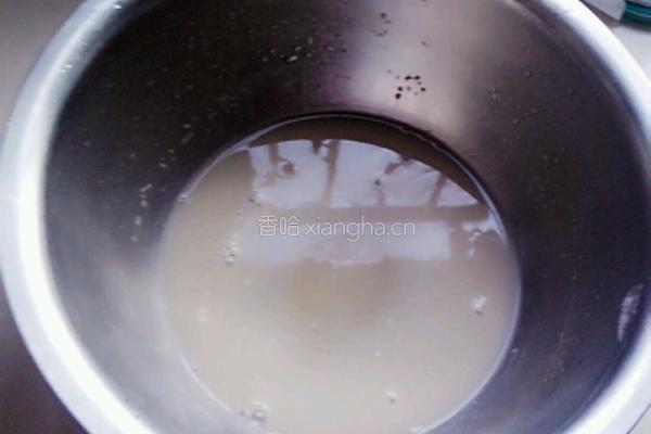 黑芝麻玫瑰酱烧饼的做法图解2