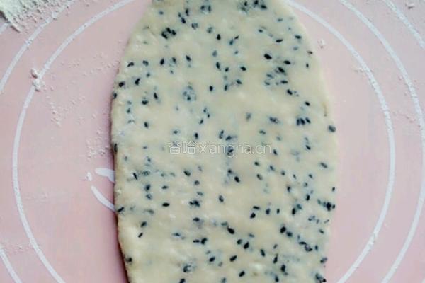 黑芝麻玫瑰酱烧饼的做法图解6