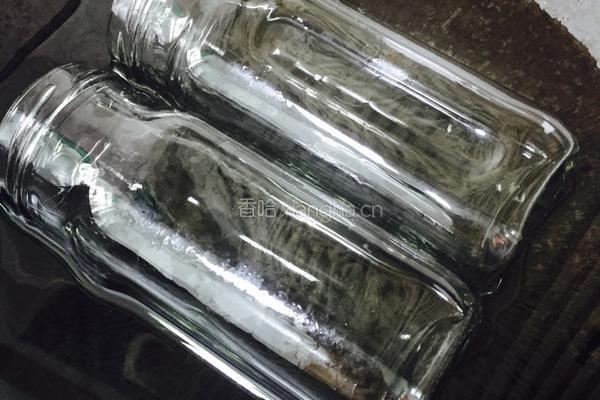 黄桃罐头的做法图解2