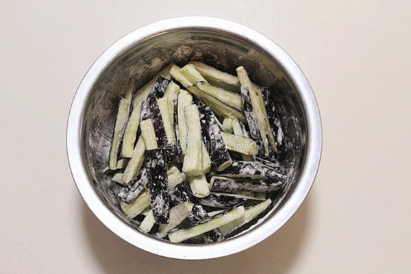 鱼香茄子的做法图解4