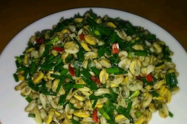 薄壳米炒韭菜梗的做法图解6