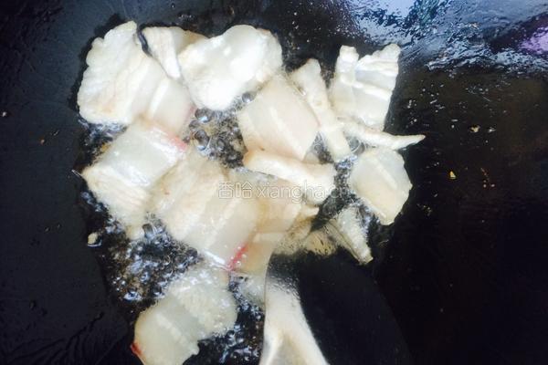 豆苗炒肉的做法图解2