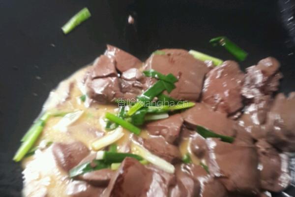 葱烧猪红的做法图解4