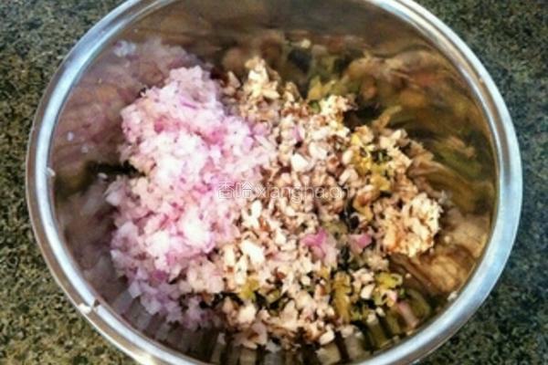 茄子素馅饺子的做法图解7