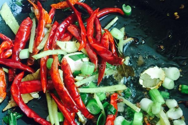小鸡炖干豆角的做法图解3