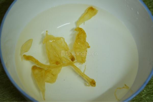 蔓越莓花胶饮的做法图解2