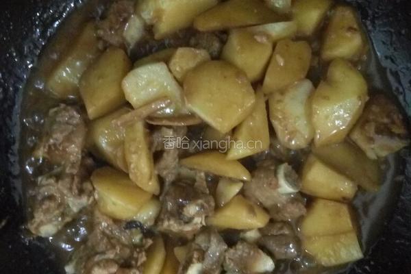 土豆炖排骨的做法图解7