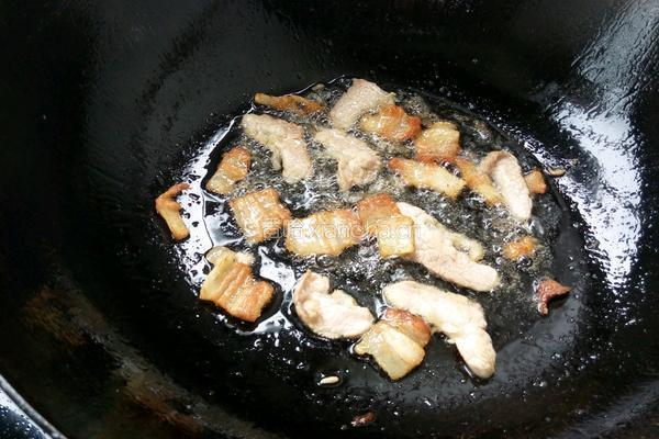 苦瓜炒肉的做法图解3