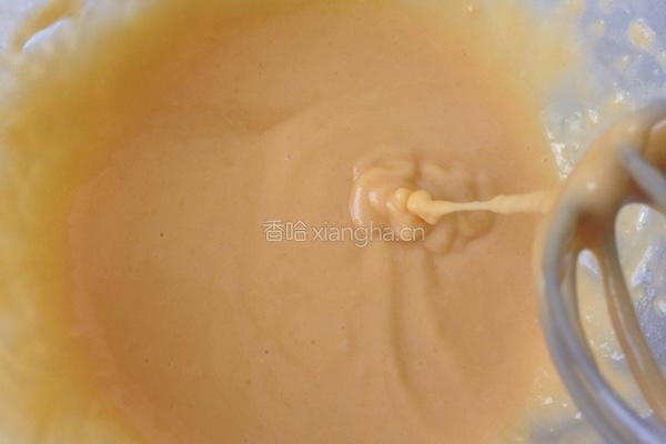 蜂蜜戚风蛋糕(6寸)的做法图解3