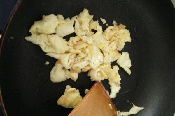 包菜鸡蛋炒面的做法图解4