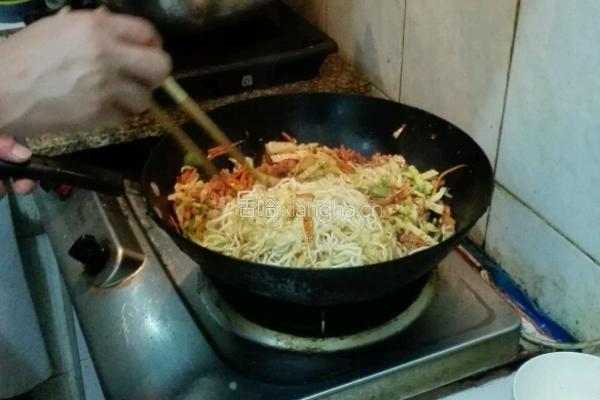 特殊的家常炒面的做法图解10