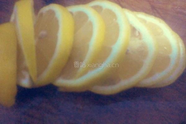 蜂蜜柠檬的做法图解3