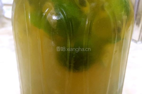 金桔百香果冰茶的做法图解7