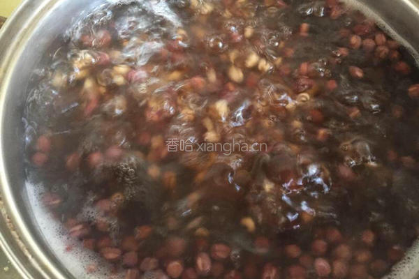 红豆薏仁的做法图解2