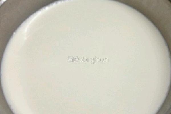 密豆双皮奶的做法图解1