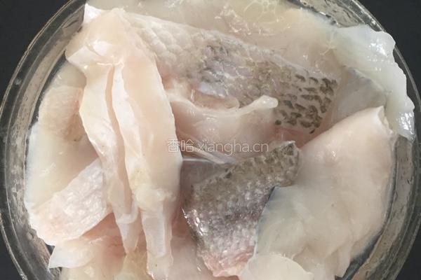 番茄鲈鱼汤的做法图解4