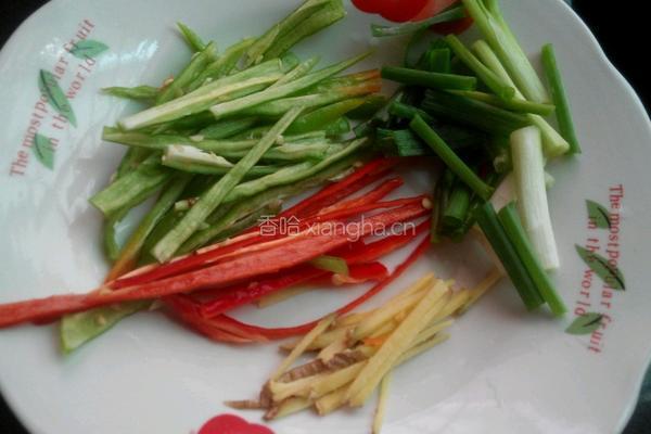 银芽肉丝的做法图解2