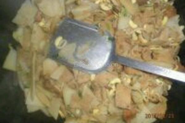 炒黑豆芽的做法图解13