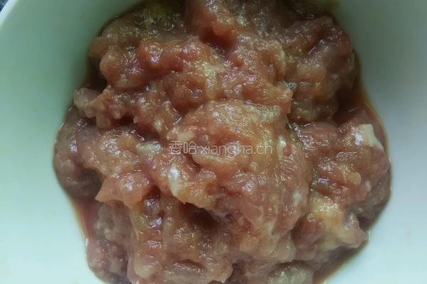 肉沫焖豇豆的做法图解1