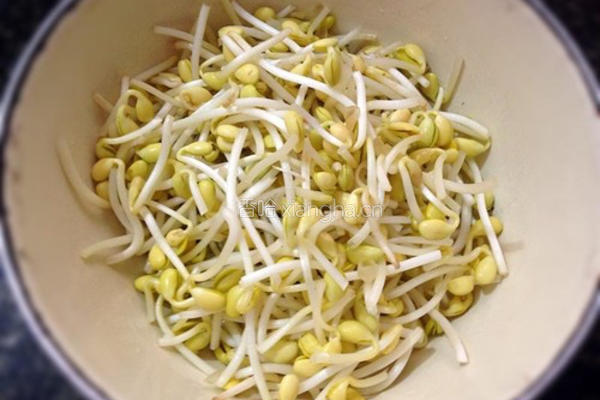 豆角蒸面的做法图解3