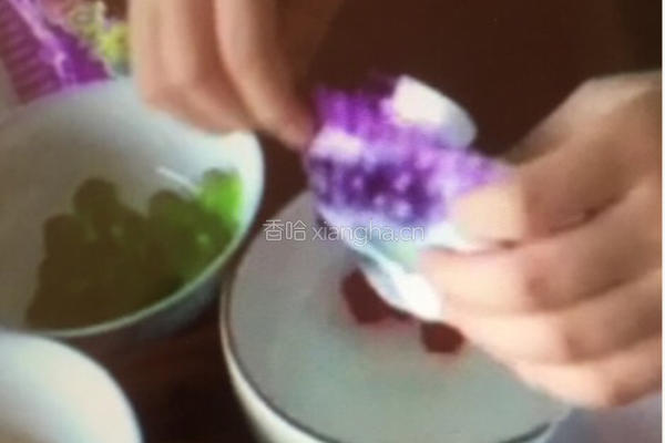 彩虹布丁的做法图解1