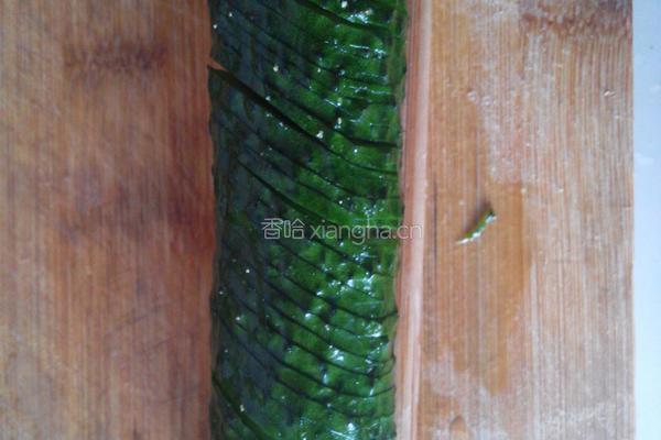 蓑衣黄瓜的做法图解3