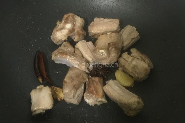 排骨烧土豆的做法图解5
