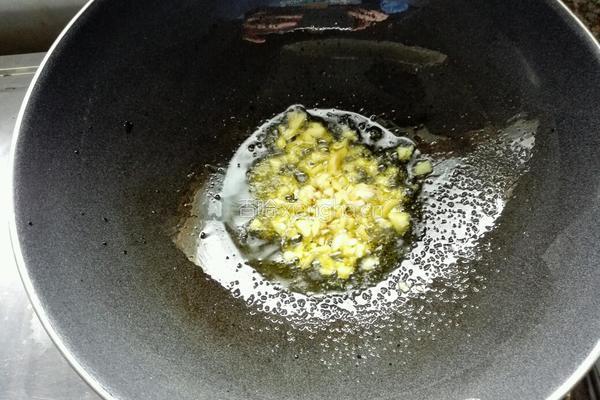 秋葵小炒肉的做法图解7