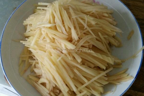 干煸土豆丝的做法图解2