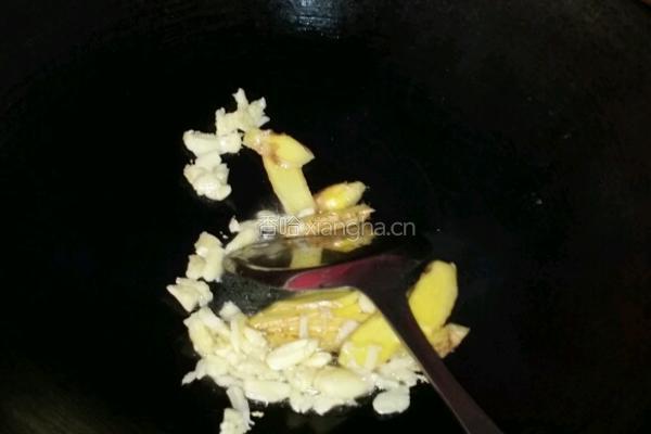 炆鸭煲的做法图解2
