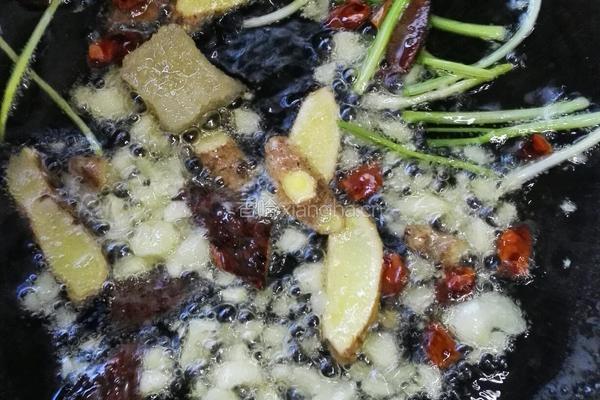 酱烧土豆牛肉丁的做法图解4
