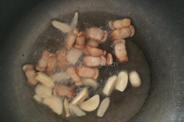 肉丝炒黑牛干菌的做法图解4
